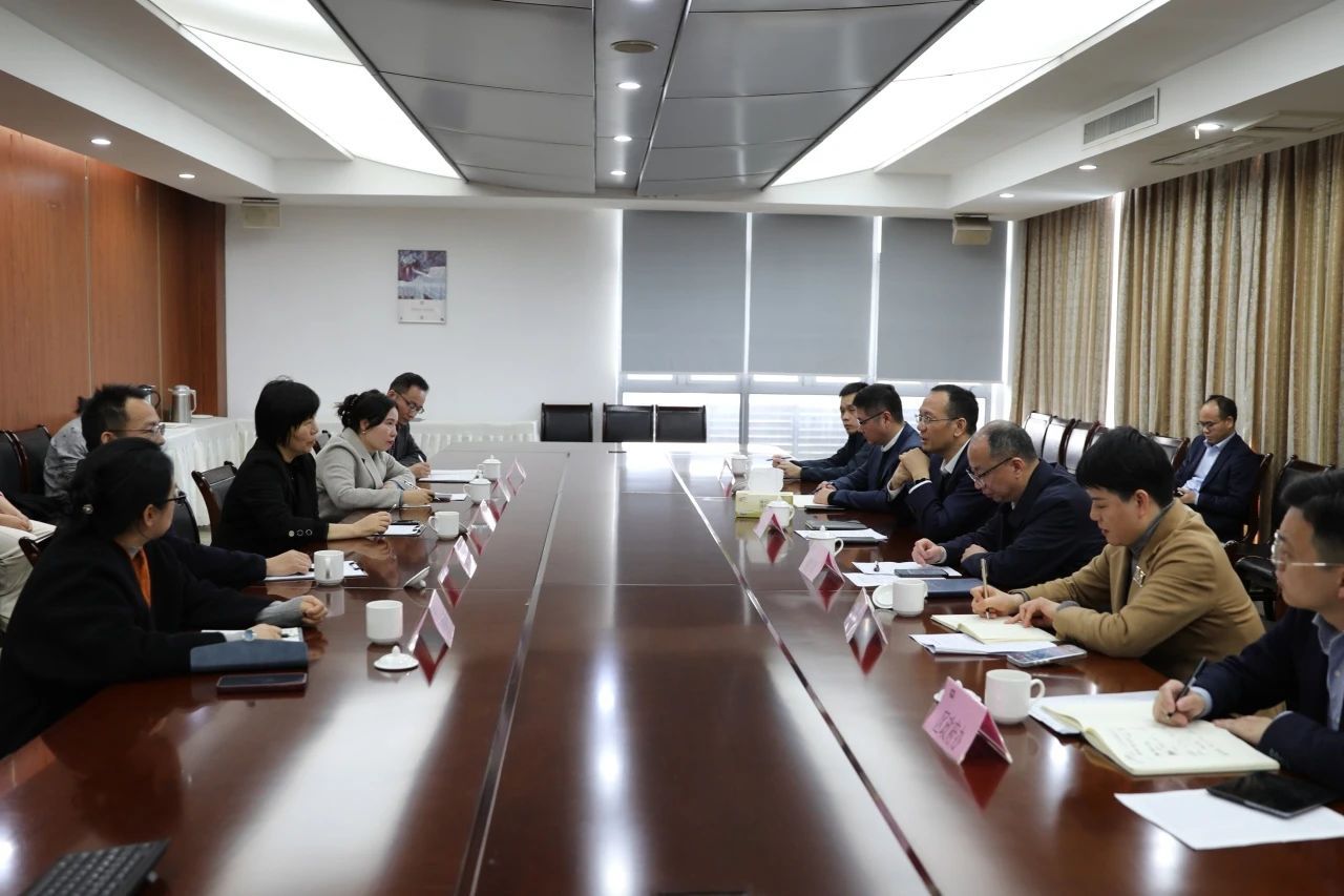 江北區(qū)委副書記、區(qū)長許會祥一行蒞臨萌恒科創(chuàng)園